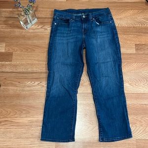 Levi’s Soft Cropped Jeans Sz 28